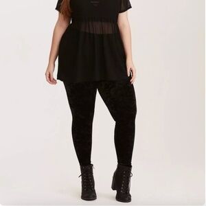 EUC Torrid Crushed Velvet Full Length High Waisted Leggings Size 2x